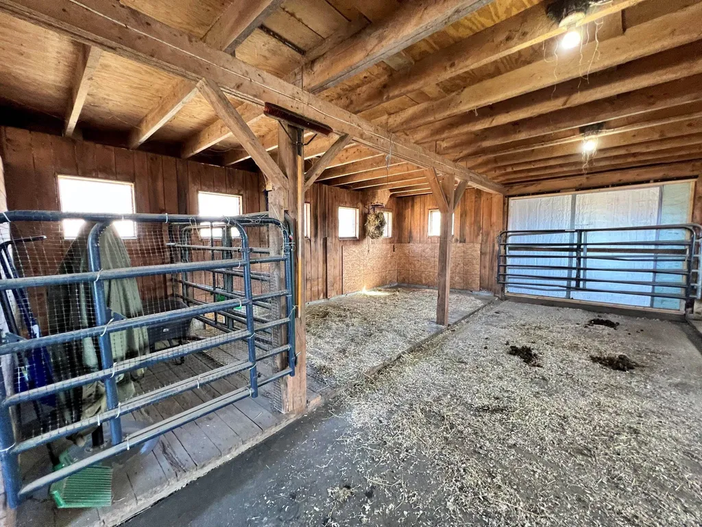 1913 Dexter Mountain Road Glover VT 05839