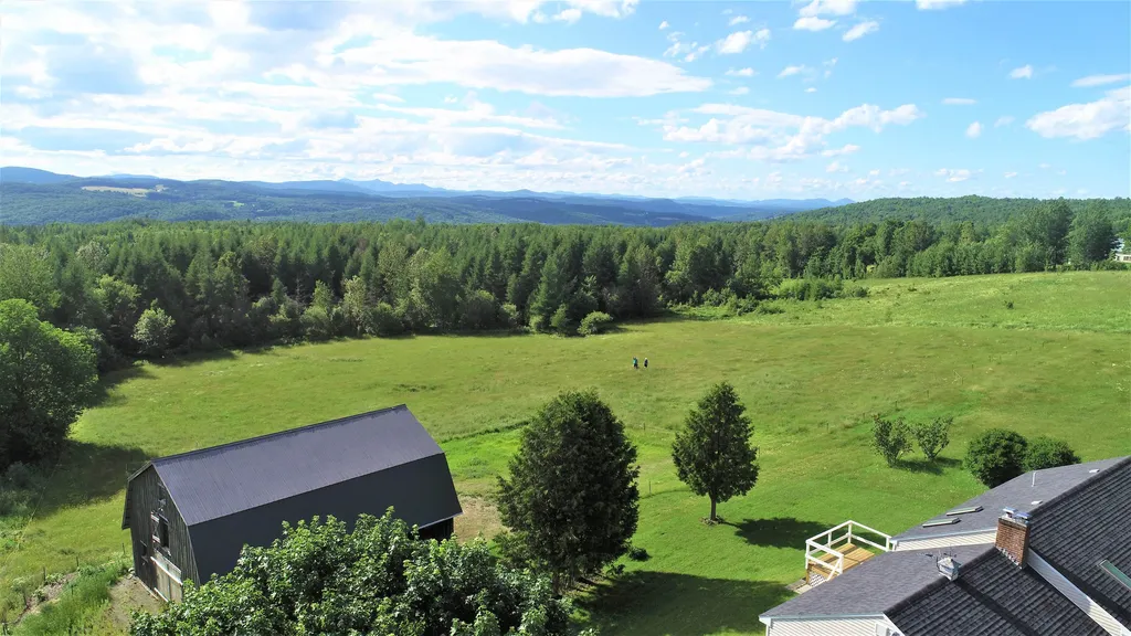 1913 Dexter Mountain Road Glover VT 05839