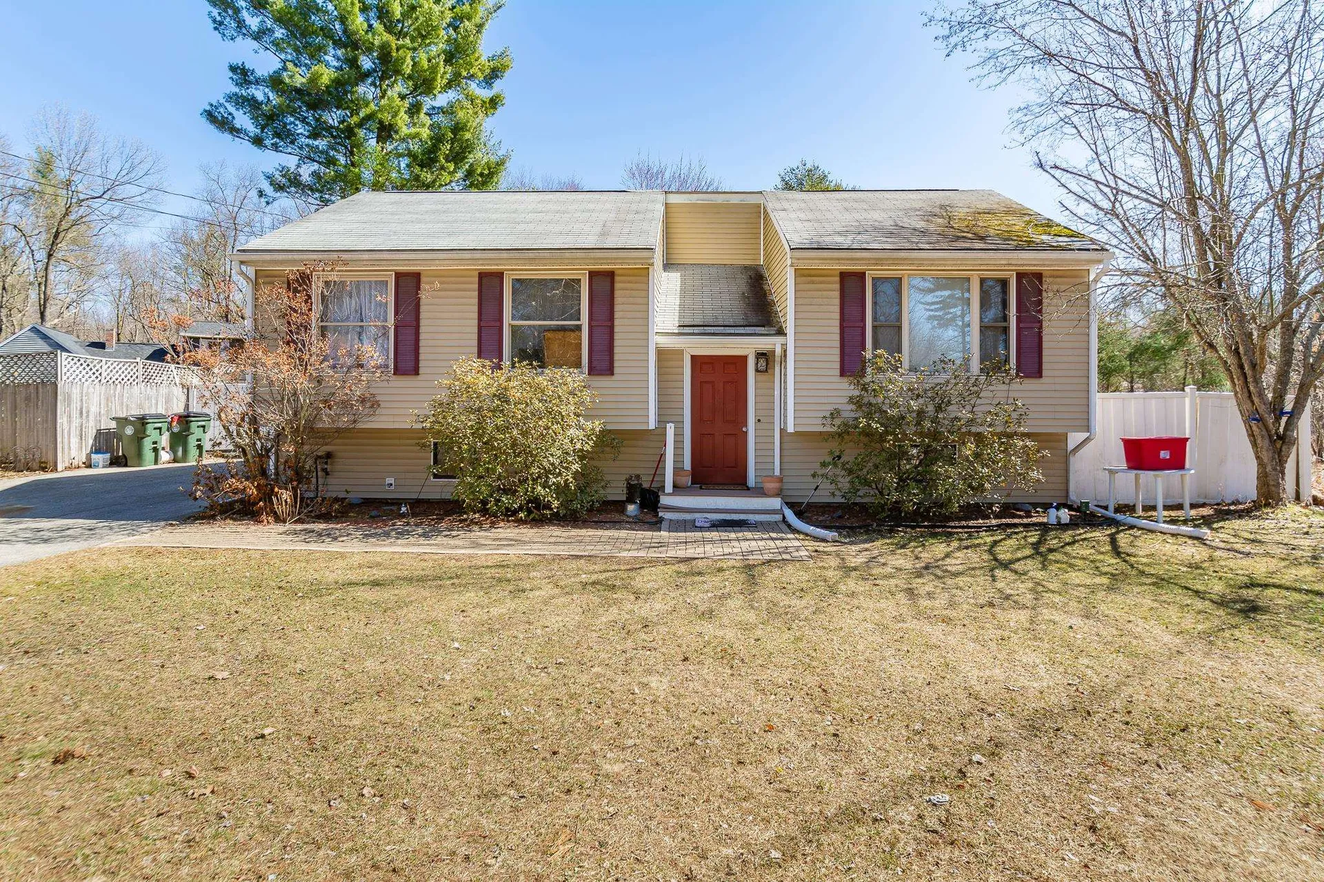 342 Hazelton Avenue Manchester NH 03103