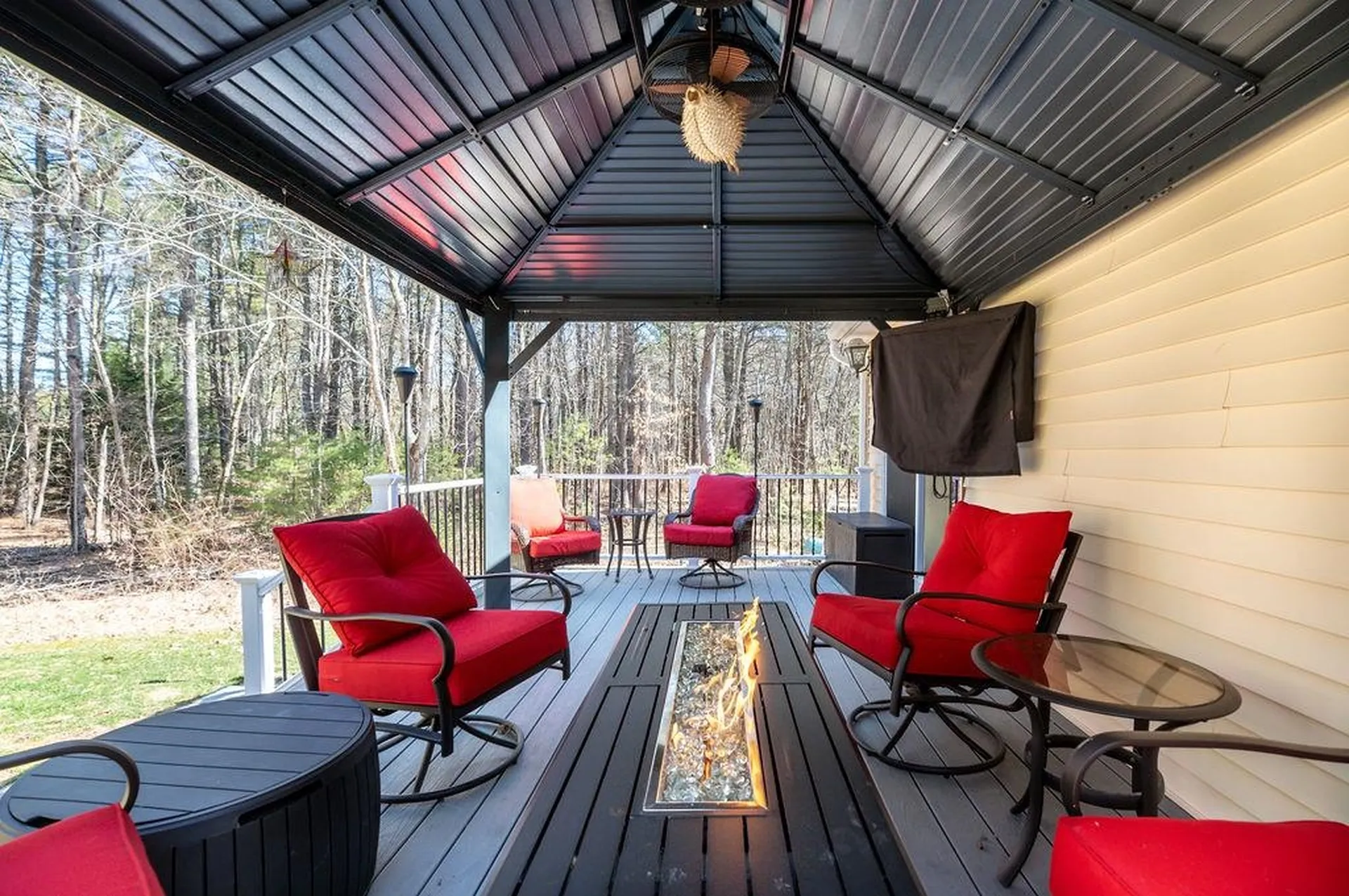 11 Rotterdam Drive Litchfield NH 03052