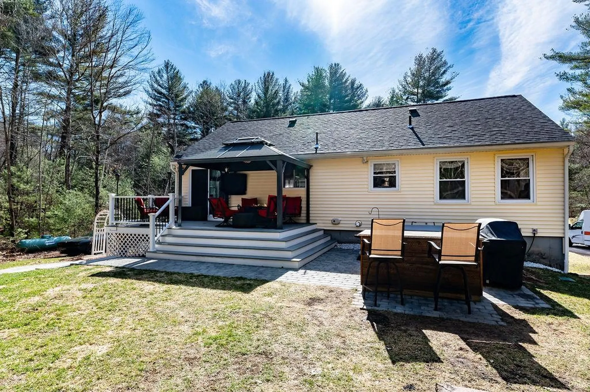 11 Rotterdam Drive Litchfield NH 03052