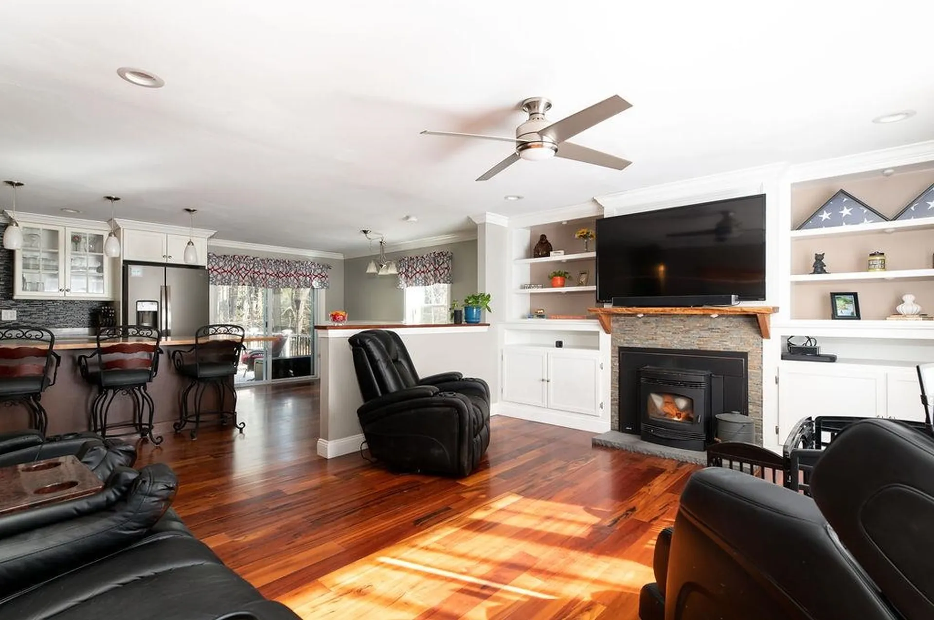 11 Rotterdam Drive Litchfield NH 03052