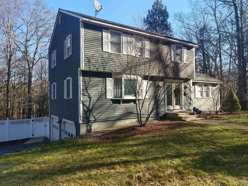 21 Nathaniel Drive Amherst NH 03031