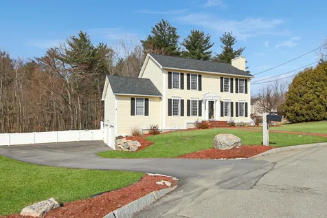 57 Constitution Lane Manchester NH 03104