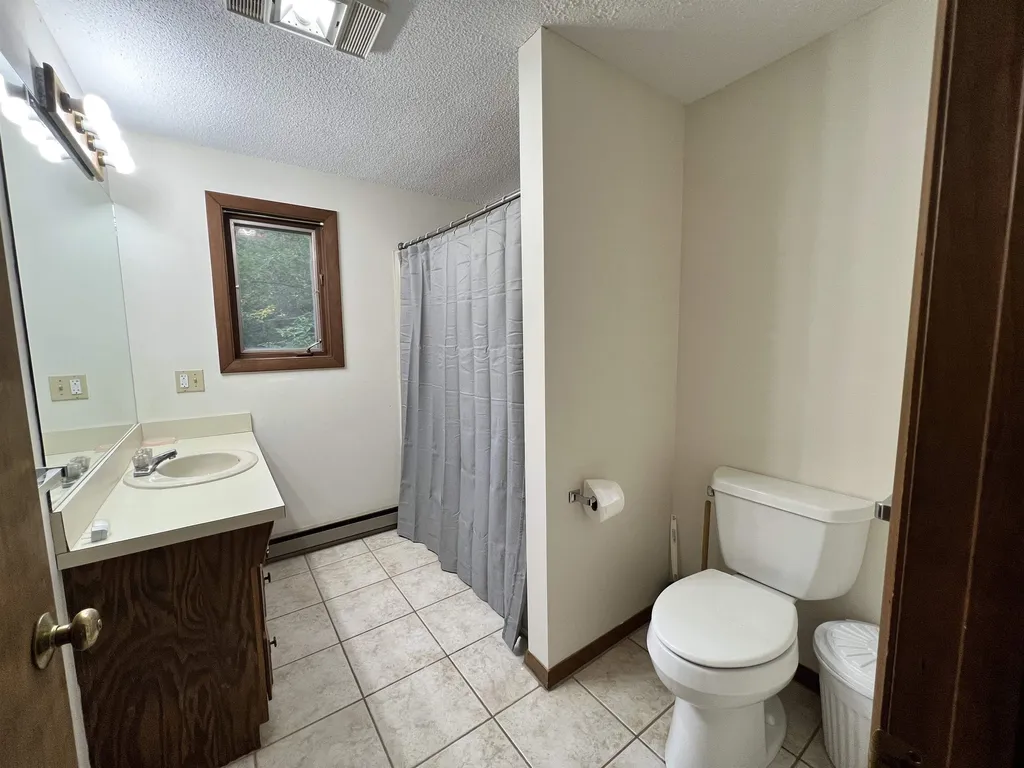 75 Naulahka Lane Hartford VT 05059