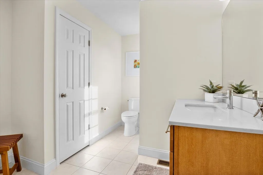 12 Sommerfield Avenue South Burlington VT 05403