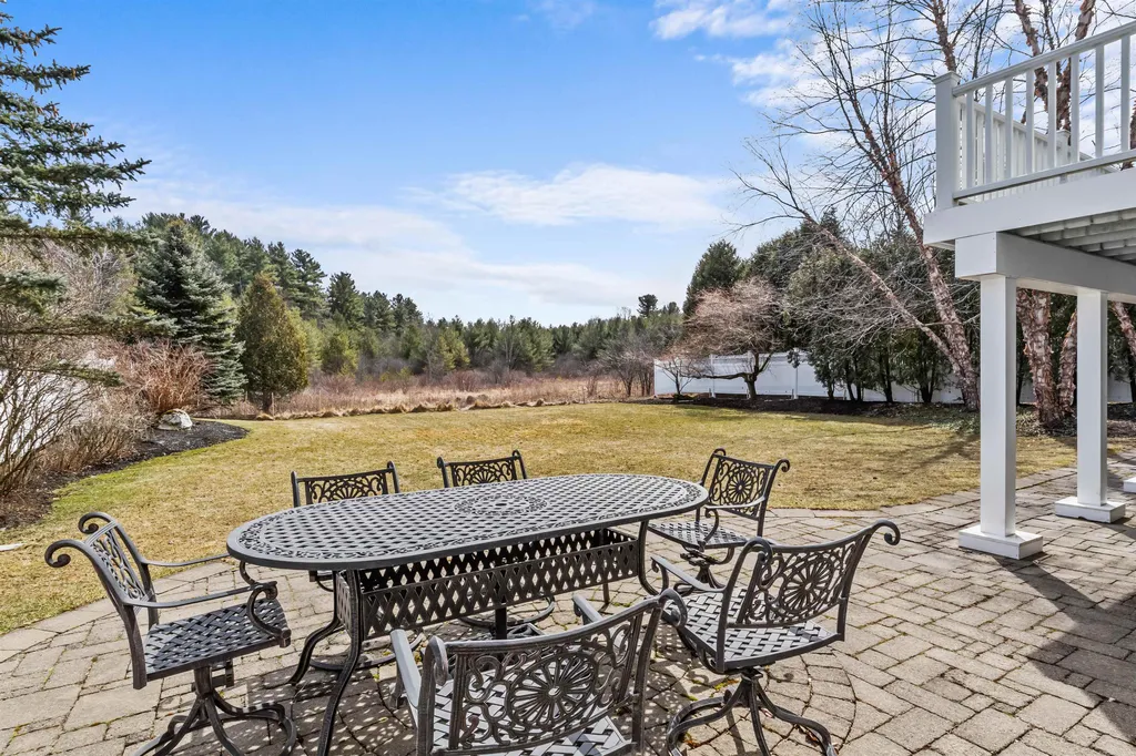 249 Cobblestone Circle South Burlington VT 05403