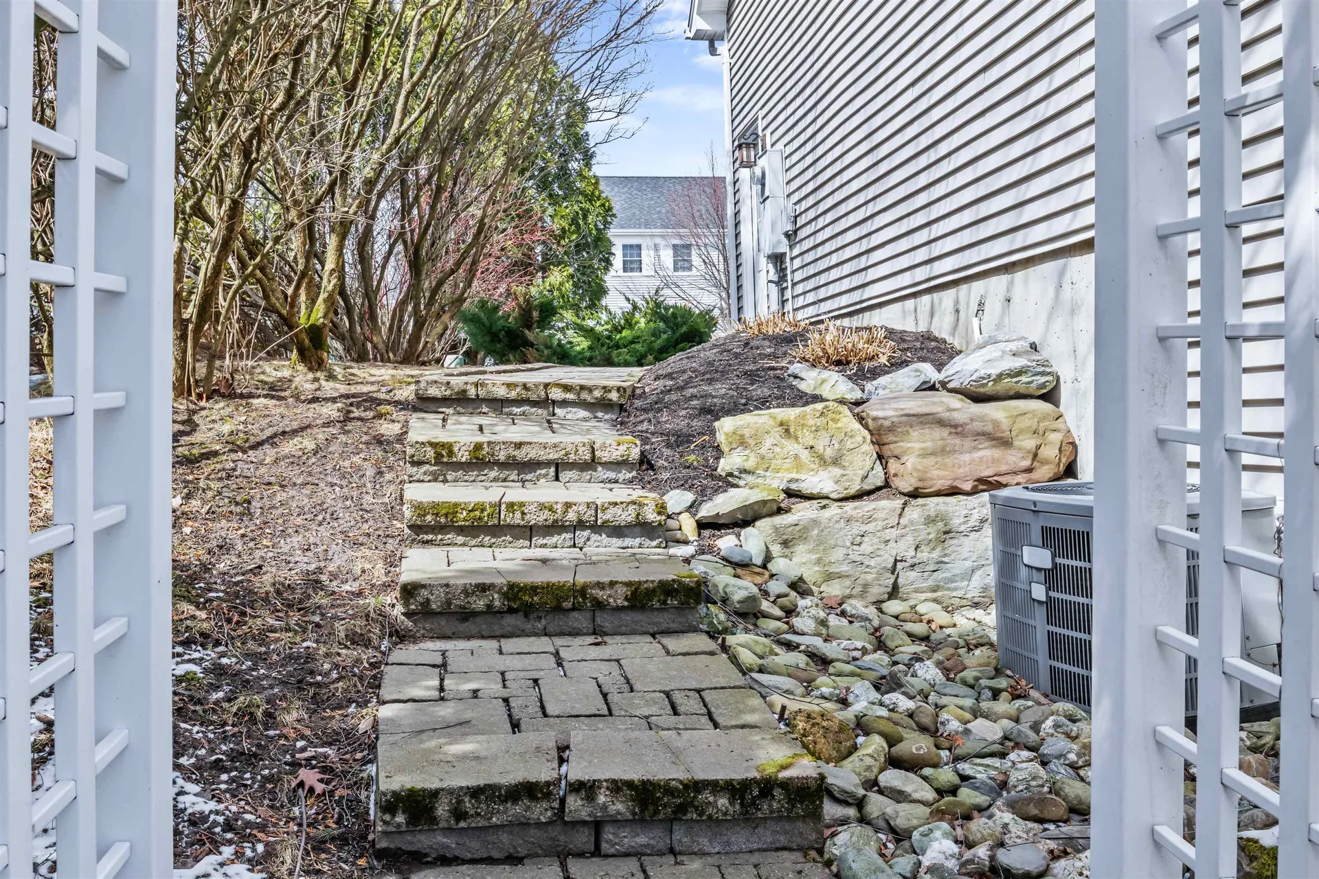 249 Cobblestone Circle South Burlington VT 05403