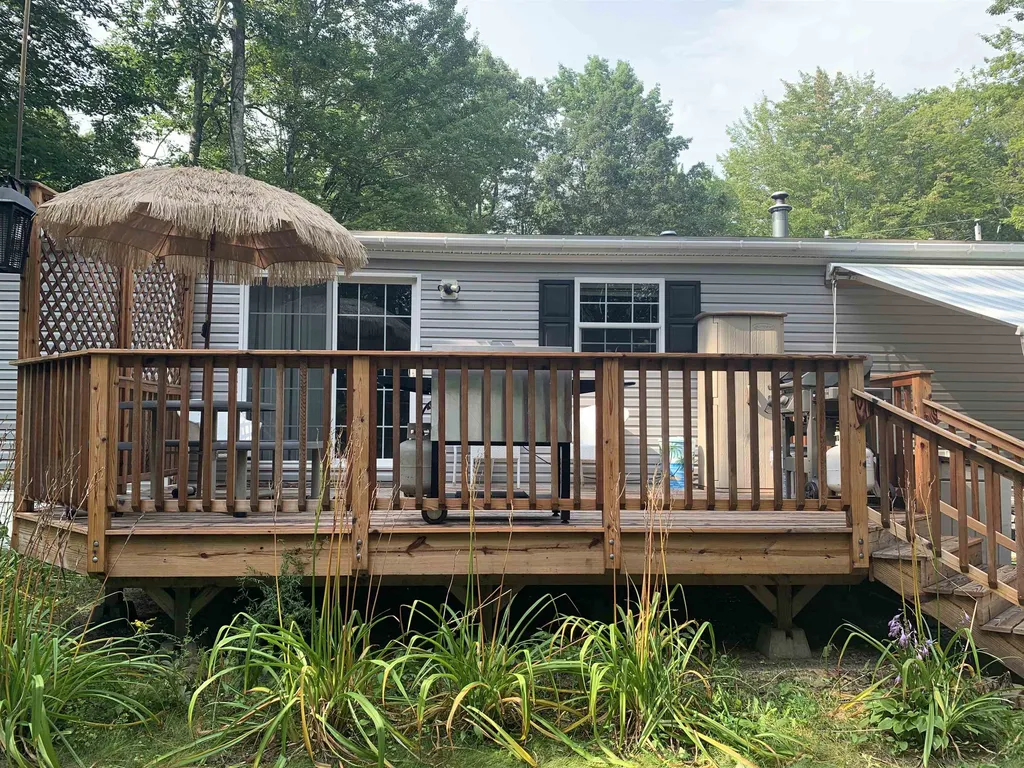 11 Julia Avenue Rochester NH 03867