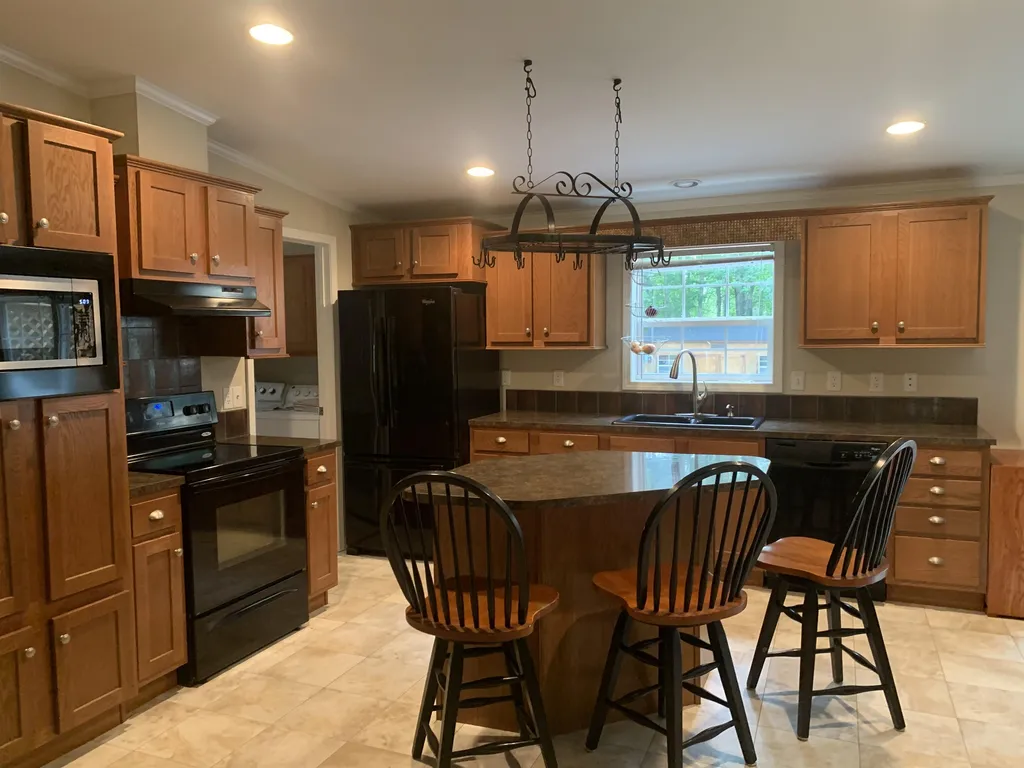 11 Julia Avenue Rochester NH 03867