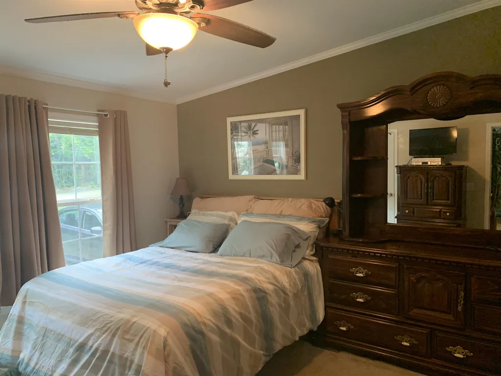 11 Julia Avenue Rochester NH 03867