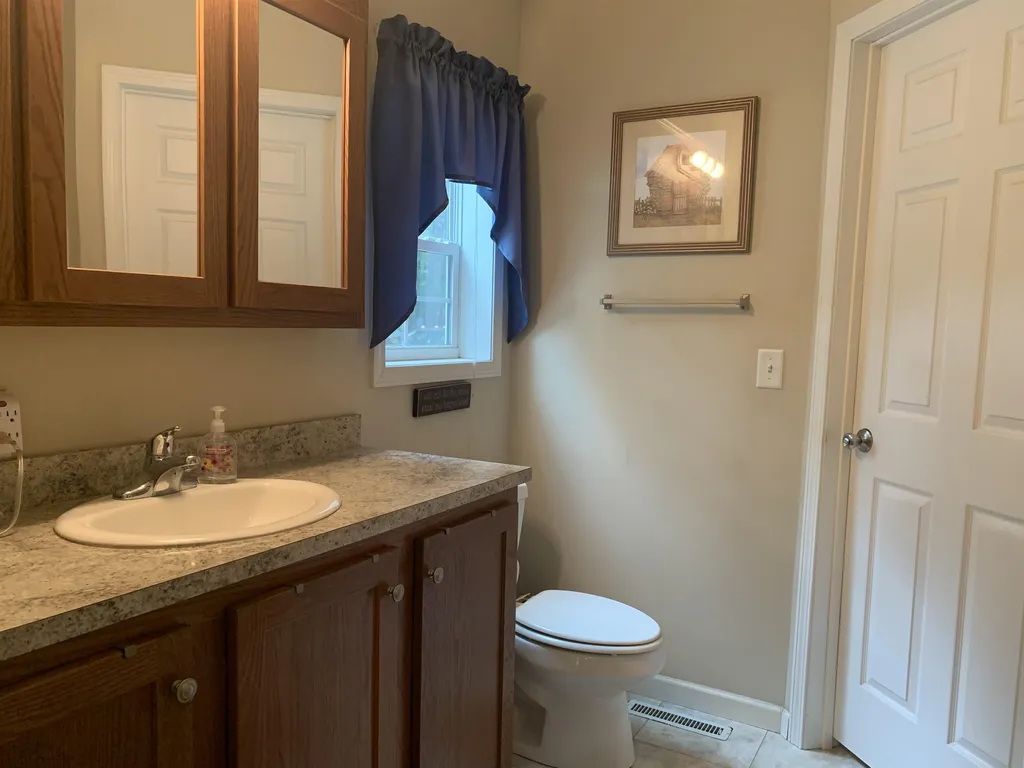 11 Julia Avenue Rochester NH 03867