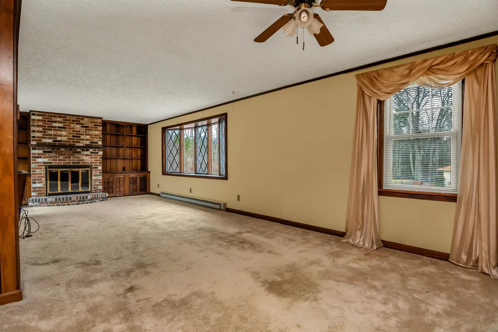 1804 Wellington Road Manchester NH 03104