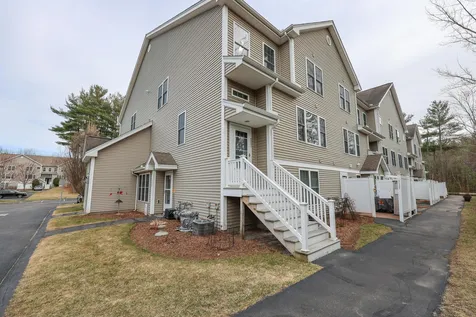 3 Maple Ridge Drive Merrimack NH 03054