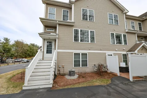 3 Maple Ridge Drive Merrimack NH 03054