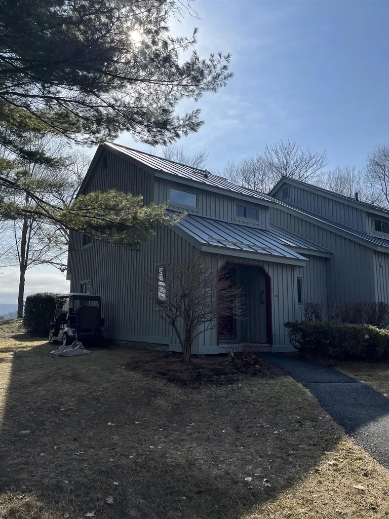 860 Murphys Road Hartford VT 05059