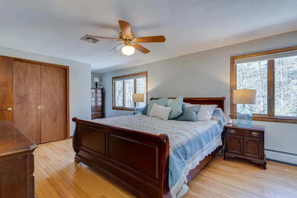 16 Laurel Lane Durham NH 03824