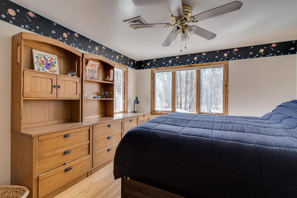 16 Laurel Lane Durham NH 03824