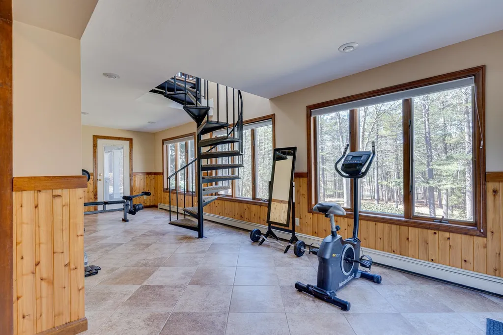 16 Laurel Lane Durham NH 03824