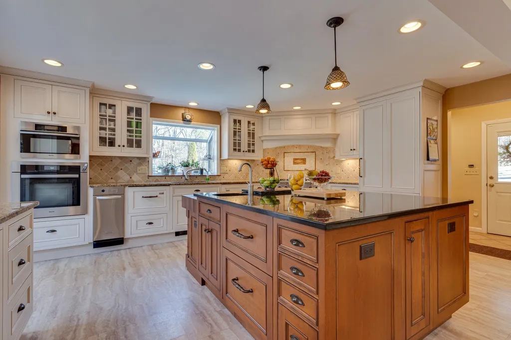 16 Laurel Lane Durham NH 03824
