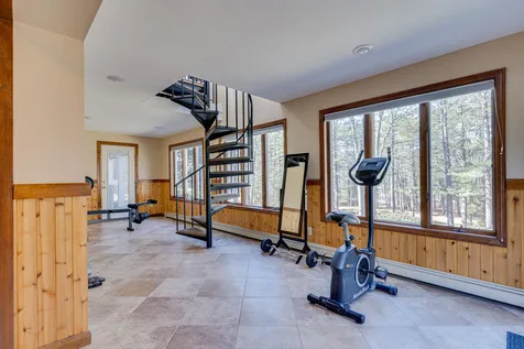 16 Laurel Lane Durham NH 03824
