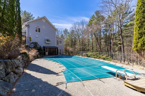 16 Laurel Lane Durham NH 03824