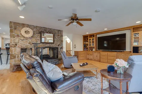 16 Laurel Lane Durham NH 03824