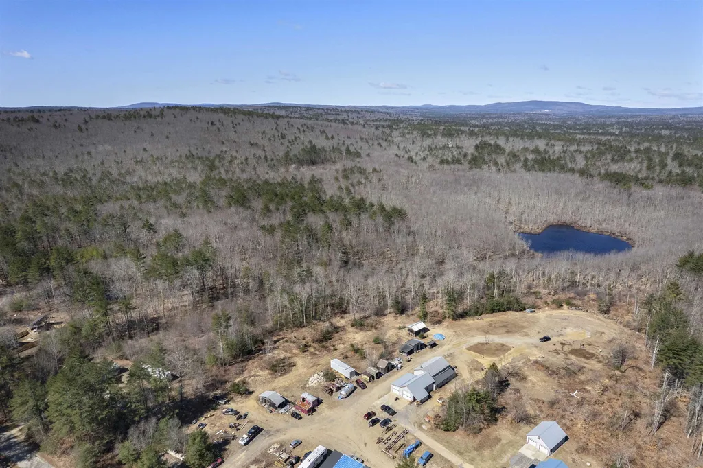 20 Leeanna Drive Barrington NH 03825