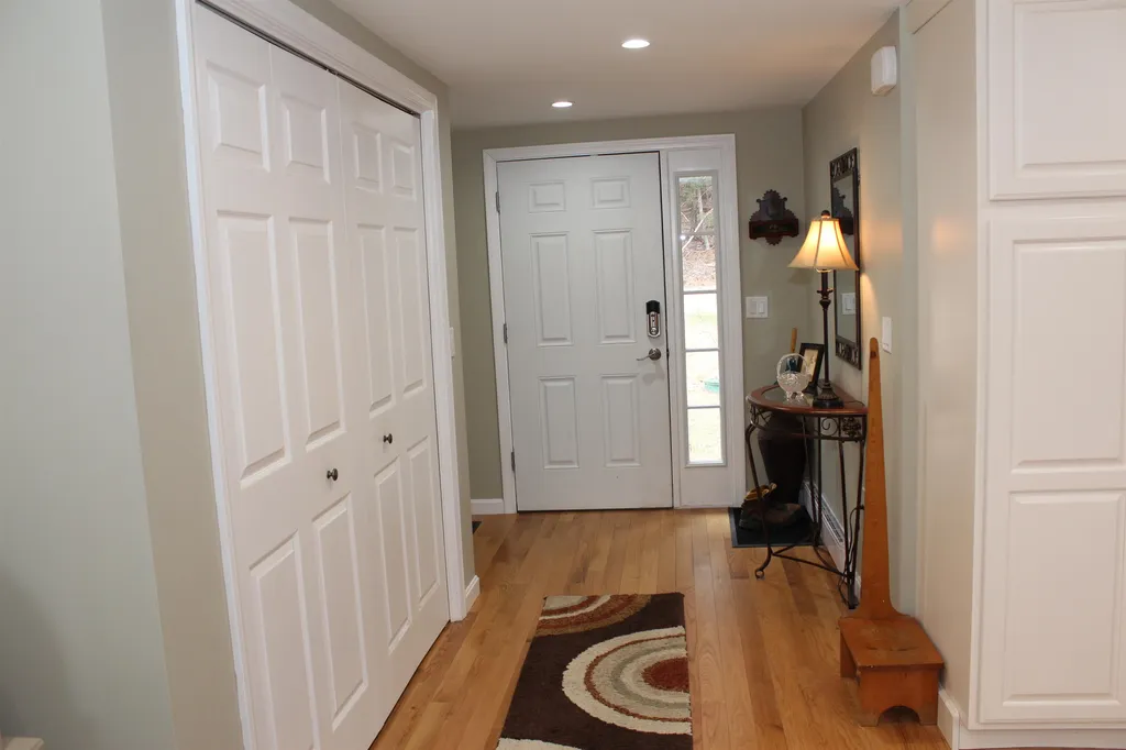 33 Sleepy Hollow Lane Epsom NH 03234