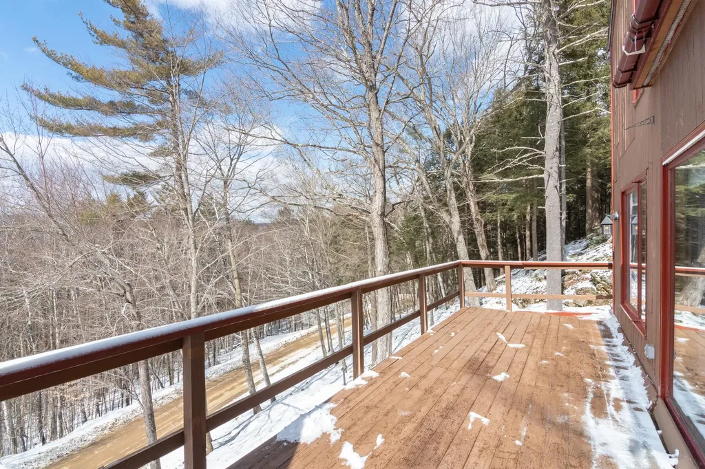 21 Mclaren Drive Campton NH 03223