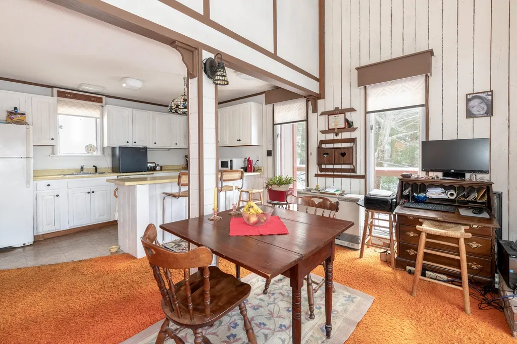 21 Mclaren Drive Campton NH 03223