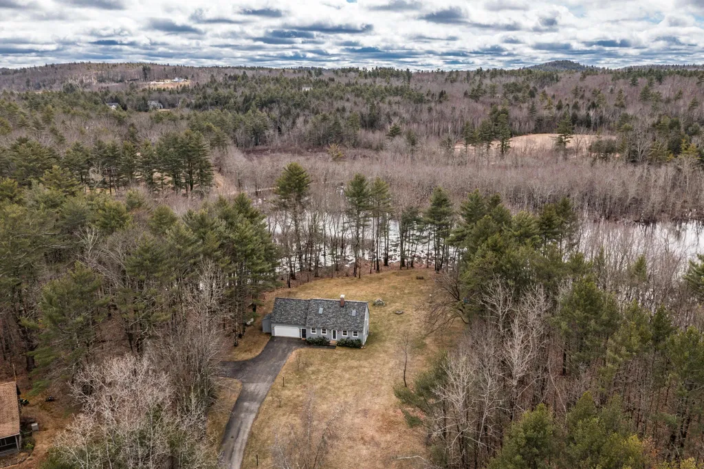 35 Wellington Way Barrington NH 03825