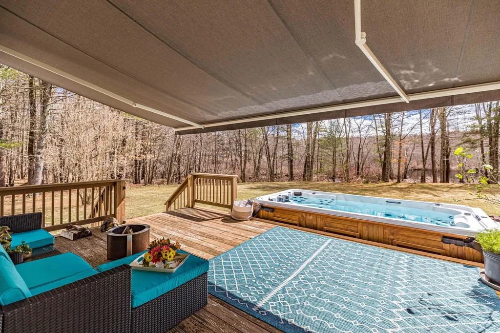 35 Wellington Way Barrington NH 03825