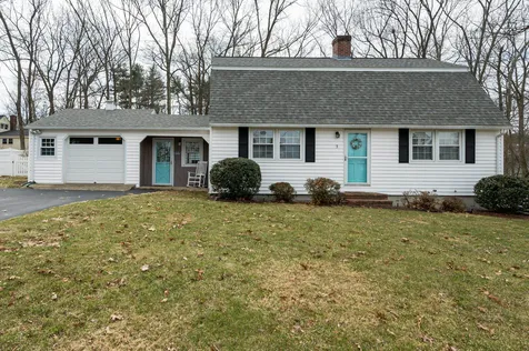 3 Barnesdale Road Nashua NH 03062