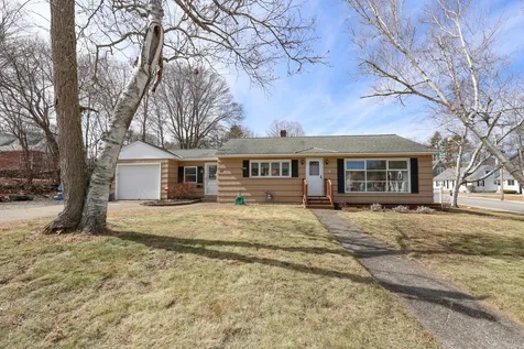 27 Fifield Street Nashua NH 03060