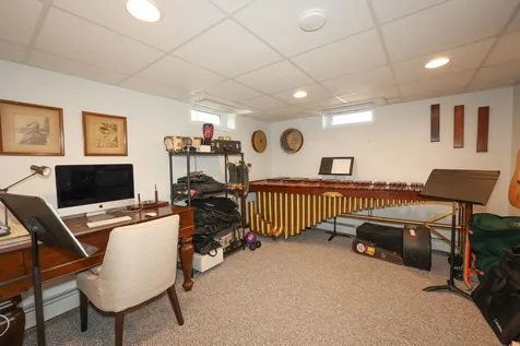 27 Fifield Street Nashua NH 03060