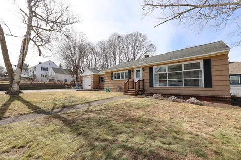 27 Fifield Street Nashua NH 03060