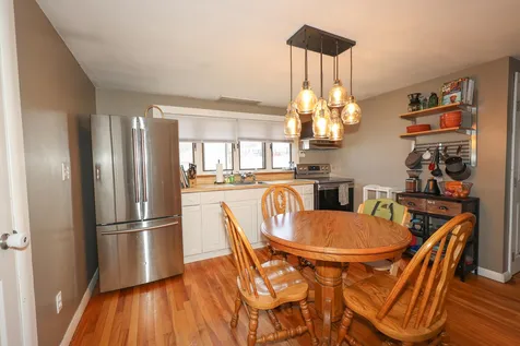 27 Fifield Street Nashua NH 03060