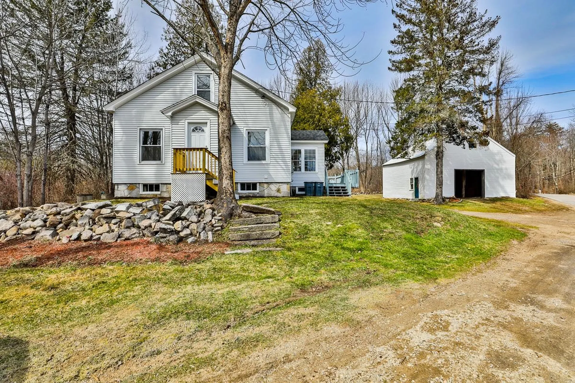 183 Depot Road Auburn NH 03032