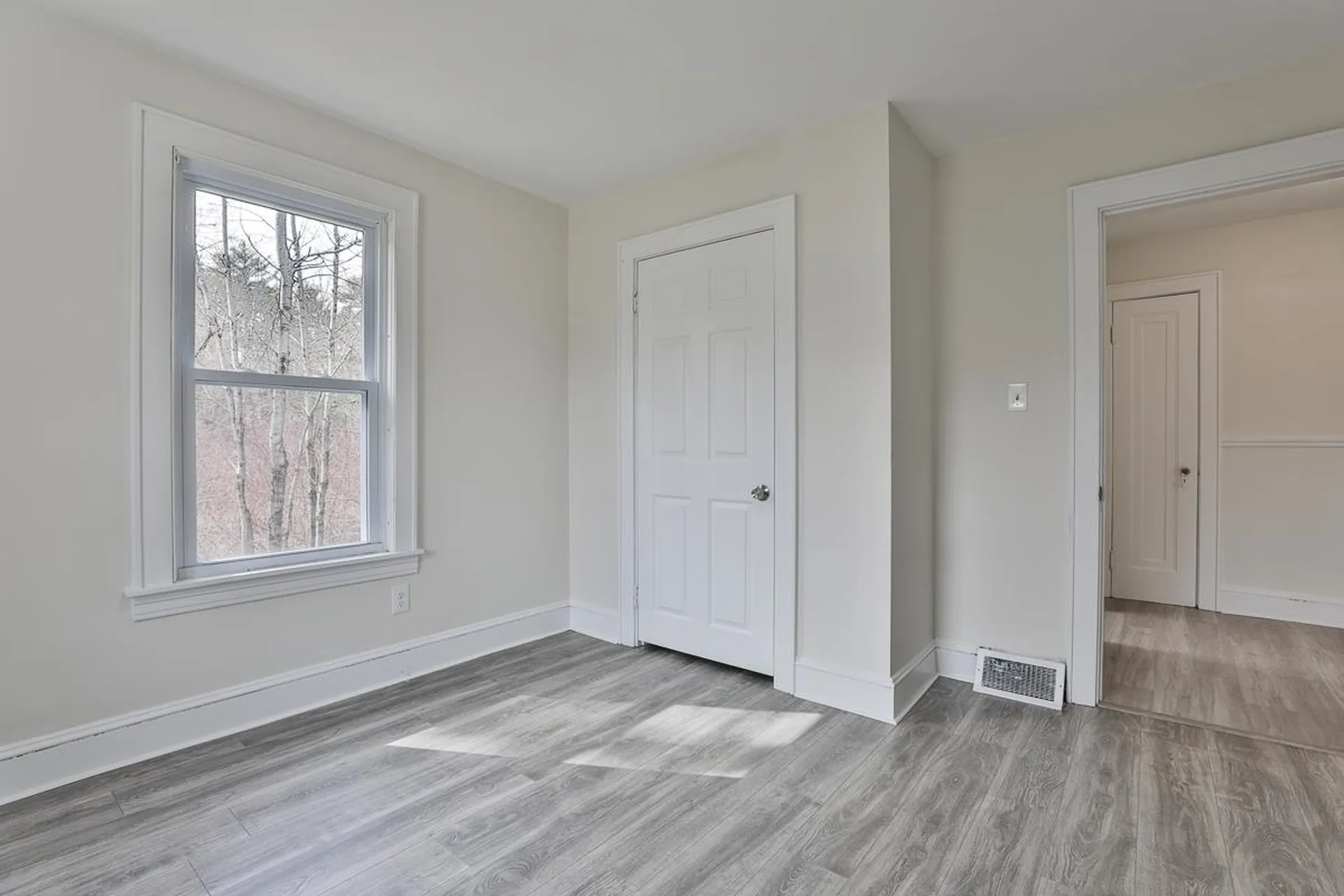 183 Depot Road Auburn NH 03032