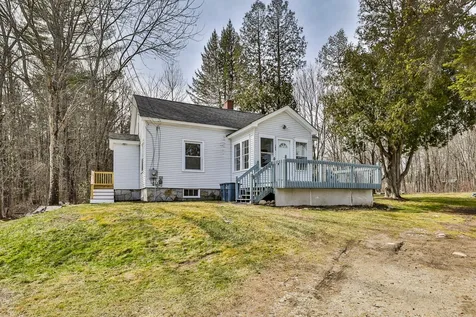 183 Depot Road Auburn NH 03032