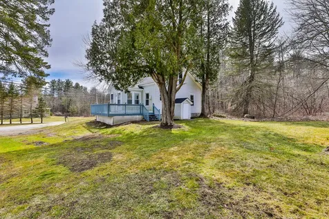 183 Depot Road Auburn NH 03032