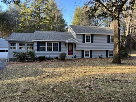 22 Aglipay Drive Amherst NH 03031
