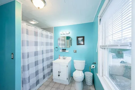621 Lake Avenue Manchester NH 03103