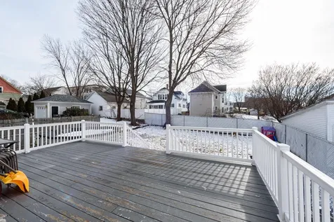 621 Lake Avenue Manchester NH 03103