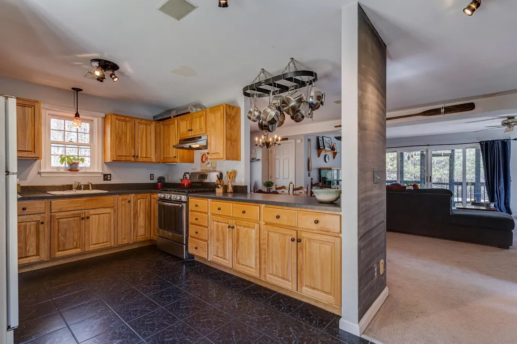 21 Doe Farm Lane Newmarket NH 03857