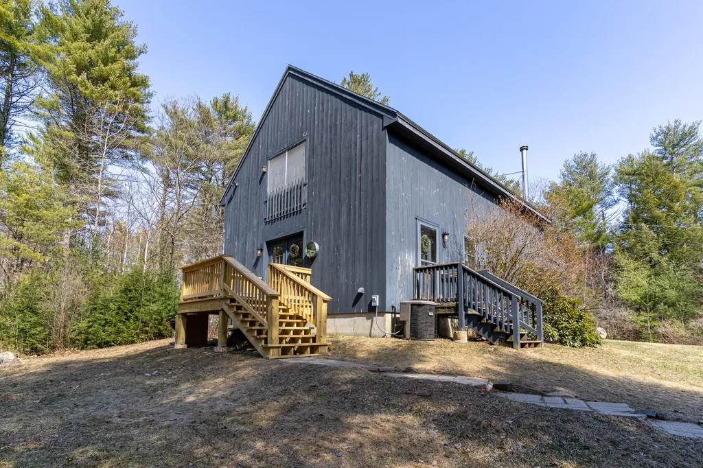 21 Doe Farm Lane Newmarket NH 03857