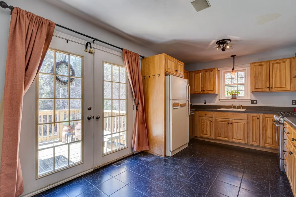 21 Doe Farm Lane Newmarket NH 03857
