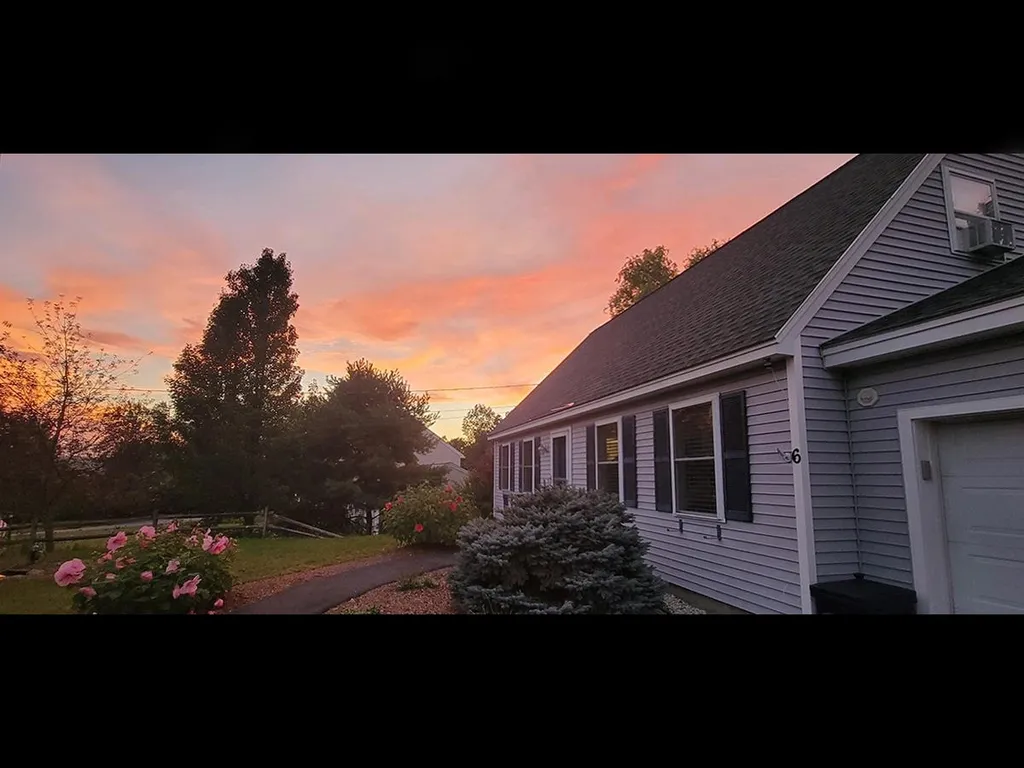 6 Brittany Circle Pembroke NH 03275