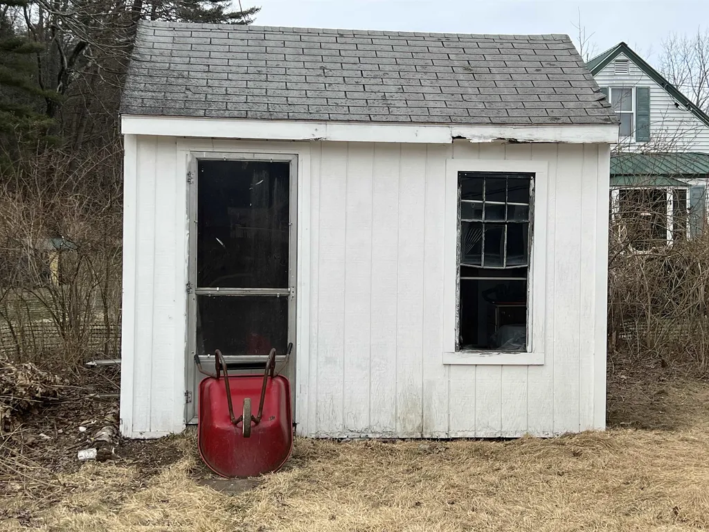 128 Weston Heights Windsor VT 05089